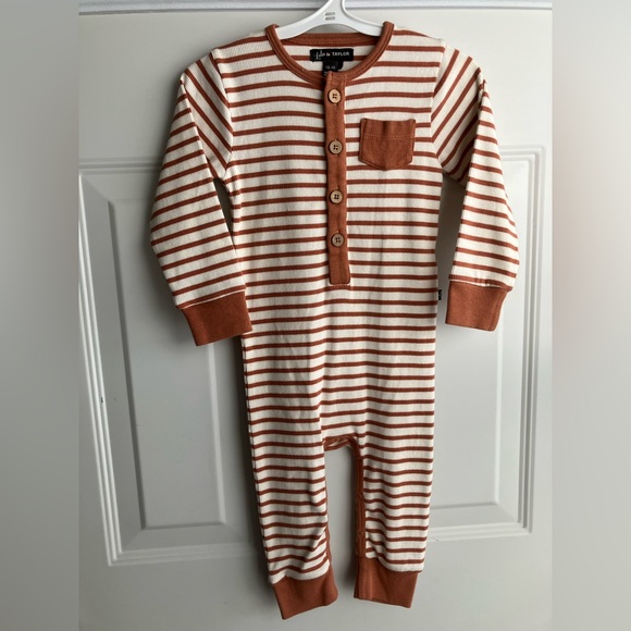 lola & taylor Other - Lola & Taylor striped romper brown white 12-18 months